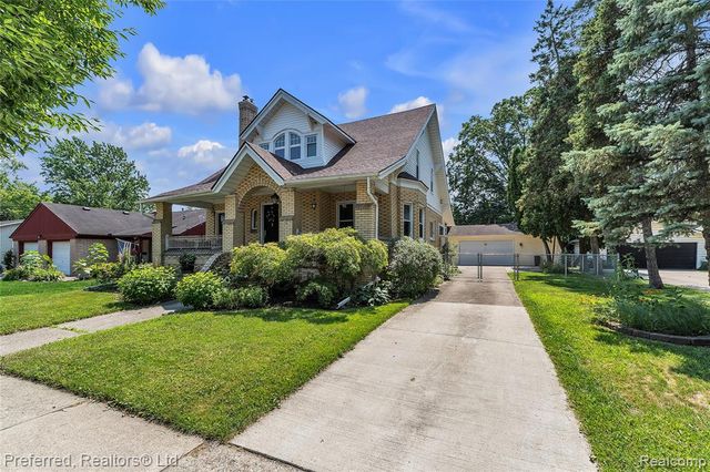 190 Crocker Boulevard, Mount Clemens, MI 48043