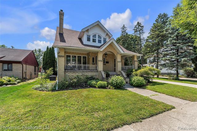 190 Crocker Boulevard, Mount Clemens, MI 48043
