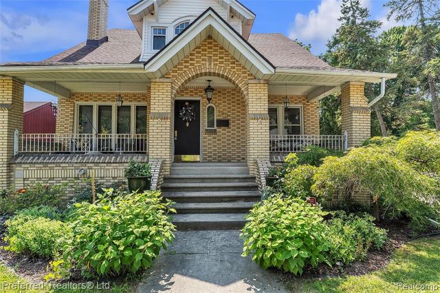 190 Crocker Boulevard, Mount Clemens, MI 48043