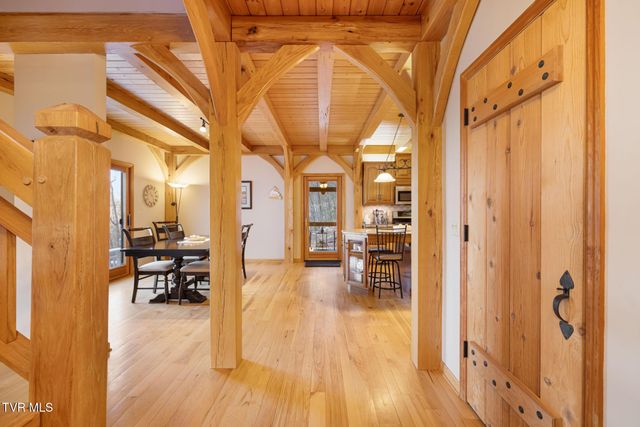 435 Cherokee Mountain Road, Jonesborough, TN 37659