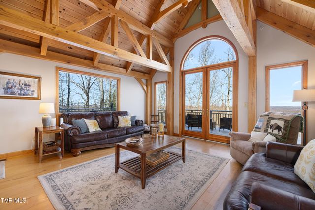 435 Cherokee Mountain Road, Jonesborough, TN 37659