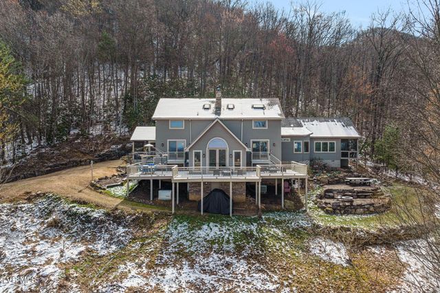 435 Cherokee Mountain Road, Jonesborough, TN 37659
