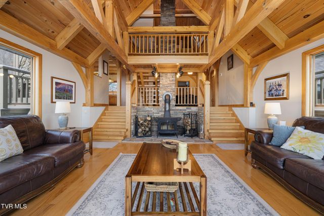 435 Cherokee Mountain Road, Jonesborough, TN 37659