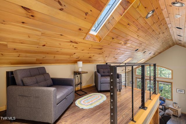 435 Cherokee Mountain Road, Jonesborough, TN 37659