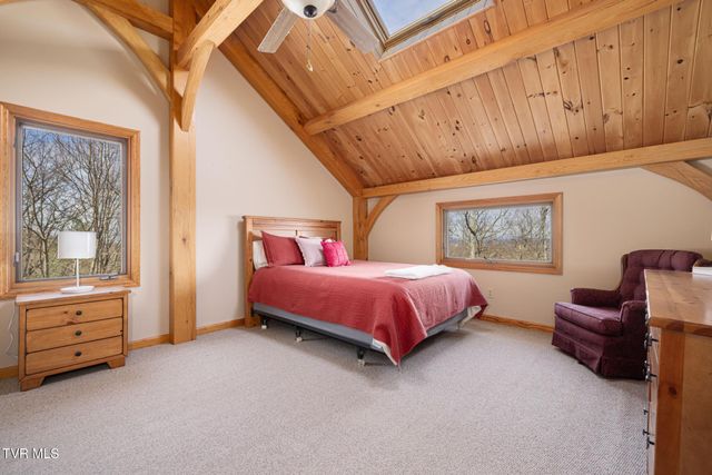 435 Cherokee Mountain Road, Jonesborough, TN 37659