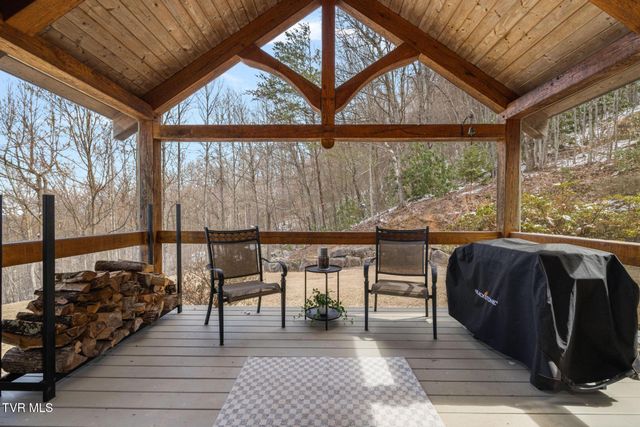 435 Cherokee Mountain Road, Jonesborough, TN 37659