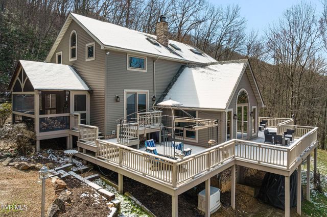 435 Cherokee Mountain Road, Jonesborough, TN 37659