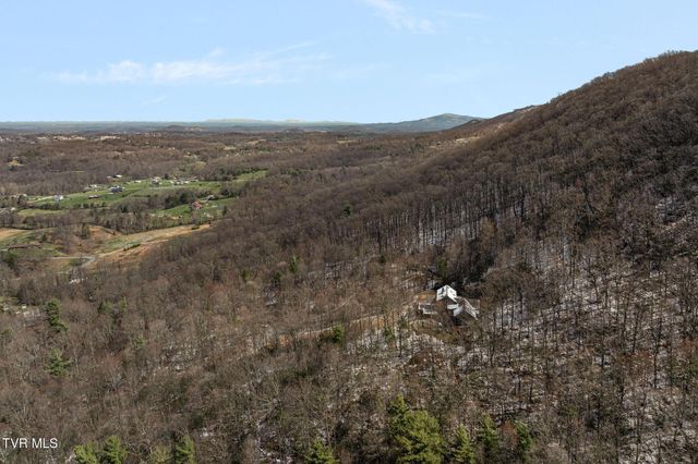 435 Cherokee Mountain Road, Jonesborough, TN 37659