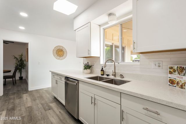 10927 W PEORIA Avenue, Sun City, AZ 85351