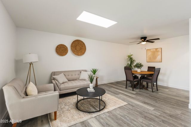 10927 W PEORIA Avenue, Sun City, AZ 85351