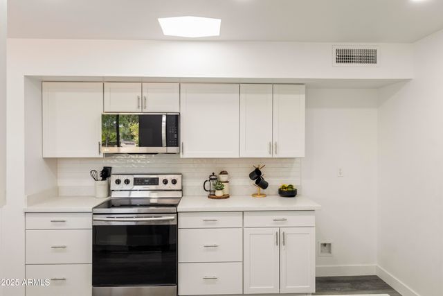 10927 W PEORIA Avenue, Sun City, AZ 85351