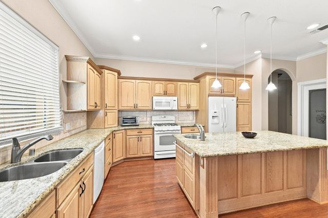 3422 Marshall Ave, Carmichael, CA 95608