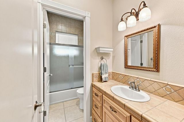 3422 Marshall Ave, Carmichael, CA 95608