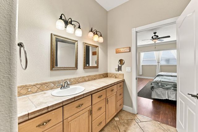 3422 Marshall Ave, Carmichael, CA 95608