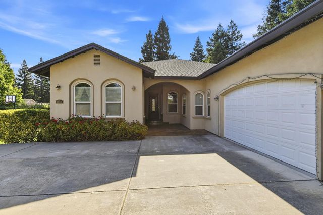 3422 Marshall Ave, Carmichael, CA 95608