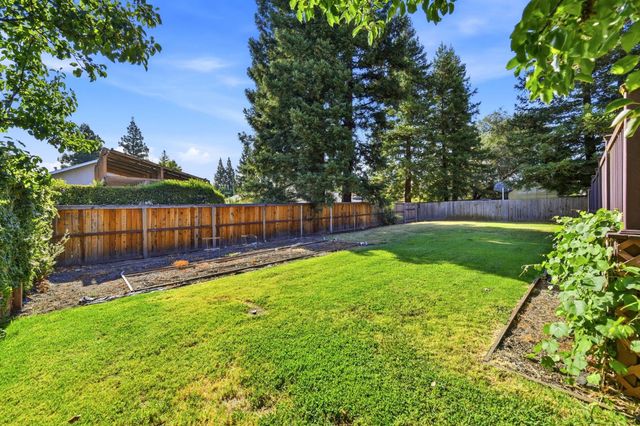 3422 Marshall Ave, Carmichael, CA 95608