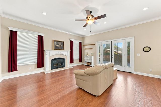 3422 Marshall Ave, Carmichael, CA 95608