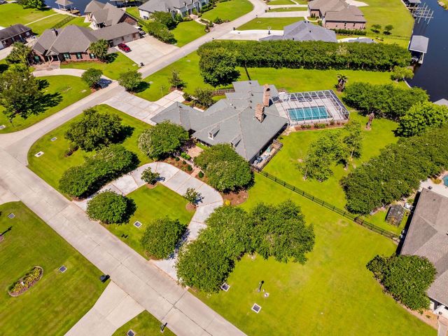 114 Bocage Dr, Houma, LA 70360