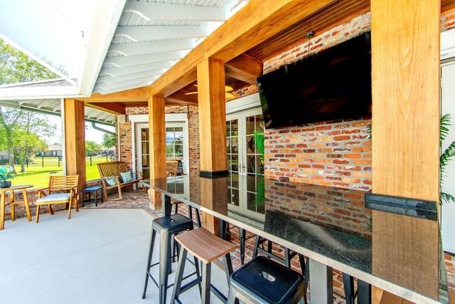 114 Bocage Dr, Houma, LA 70360