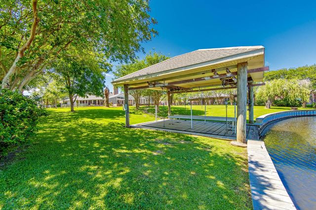 114 Bocage Dr, Houma, LA 70360