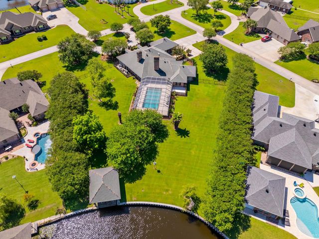 114 Bocage Dr, Houma, LA 70360