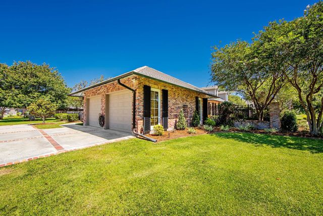 114 Bocage Dr, Houma, LA 70360