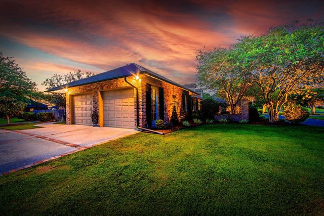 114 Bocage Dr, Houma, LA 70360