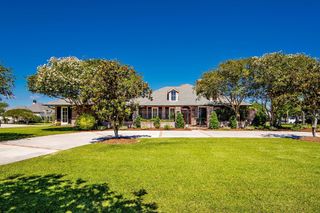 114 Bocage Dr, Houma, LA 70360