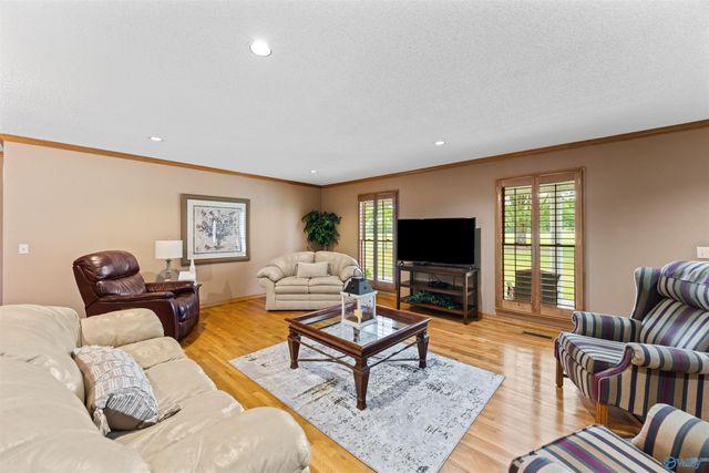5464 County Road 1545, Cullman, AL 35058