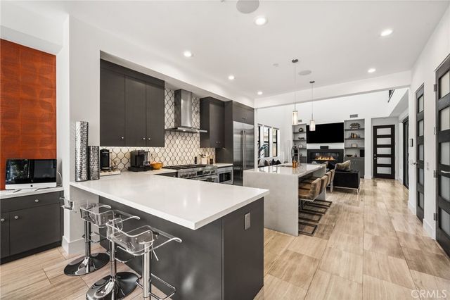 404 10th Street, Huntington Beach, CA 92648