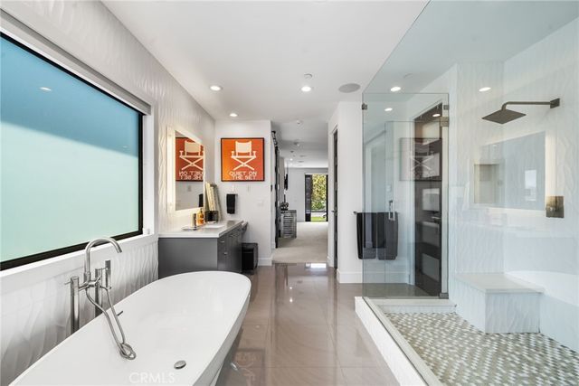 404 10th Street, Huntington Beach, CA 92648