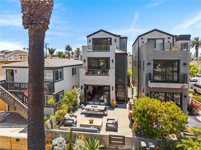 404 10th Street, Huntington Beach, CA 92648