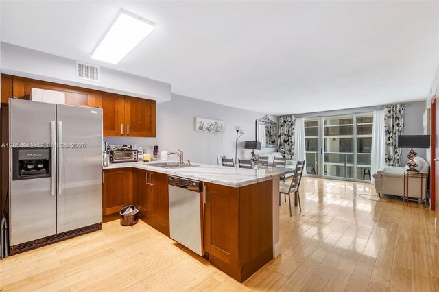 9499 Collins Ave 607, Surfside, FL 33154