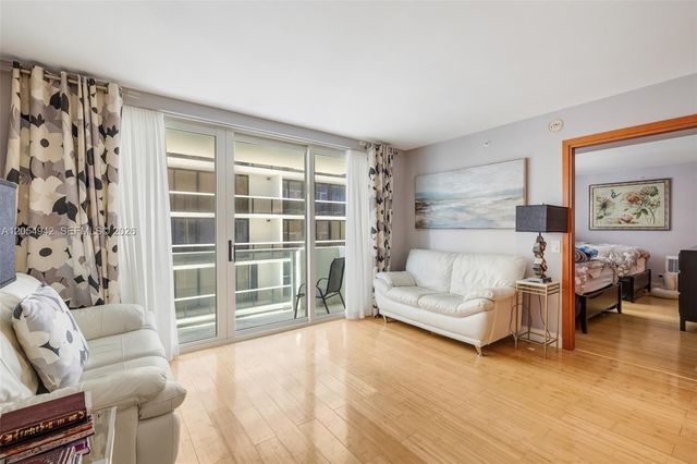 9499 Collins Ave 607, Surfside, FL 33154