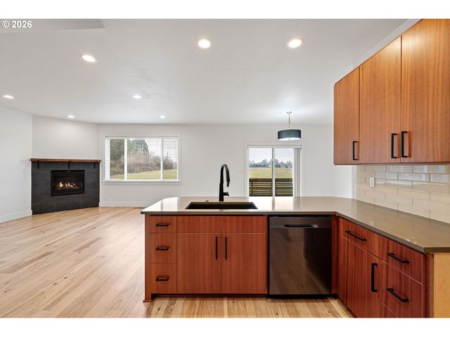 3340 Zane Ln, Eugene, OR 97404