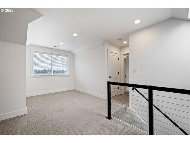 3340 Zane Ln, Eugene, OR 97404