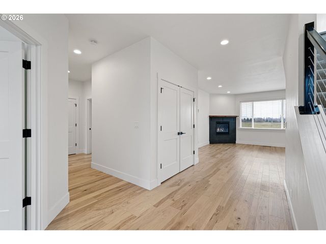 3340 Zane Ln, Eugene, OR 97404