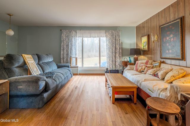 978 New York 29, Saratoga Springs, NY 12866