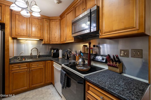 978 New York 29, Saratoga Springs, NY 12866