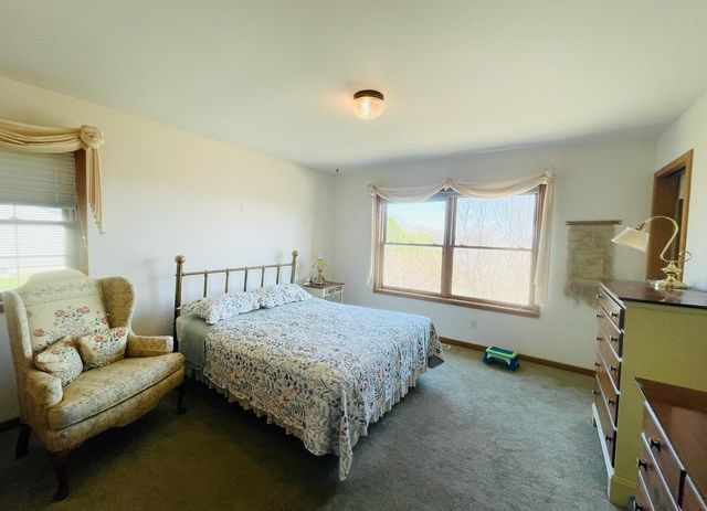 1551 S Donnybrook Road, Suttons Bay Twp, MI 49682