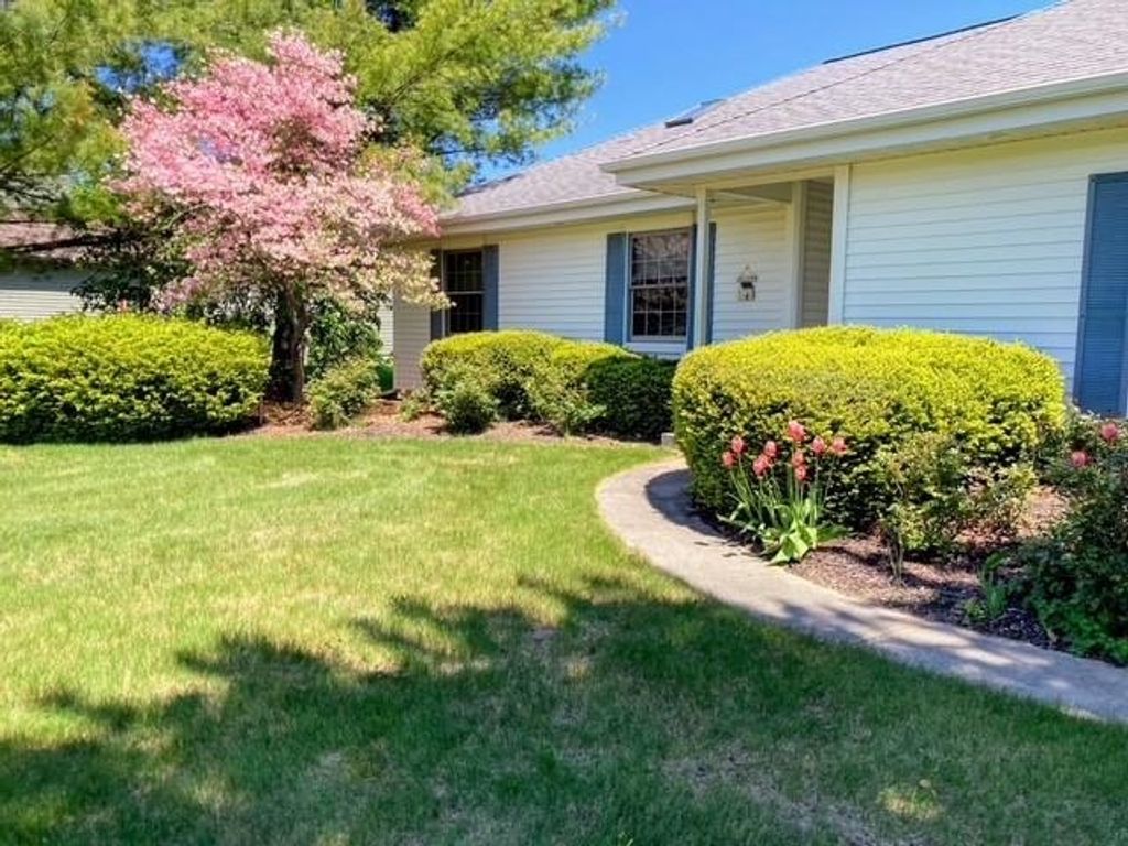 1551 S Donnybrook Road, Suttons Bay Twp, MI 49682