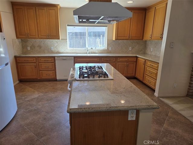 20026 Lull, Winnetka, CA 91306