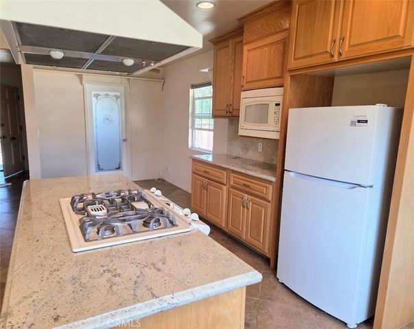 20026 Lull, Winnetka, CA 91306