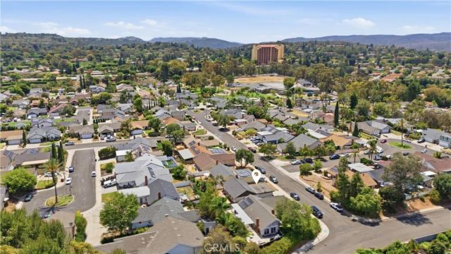 23616 Soresina, Laguna Hills, CA 92653