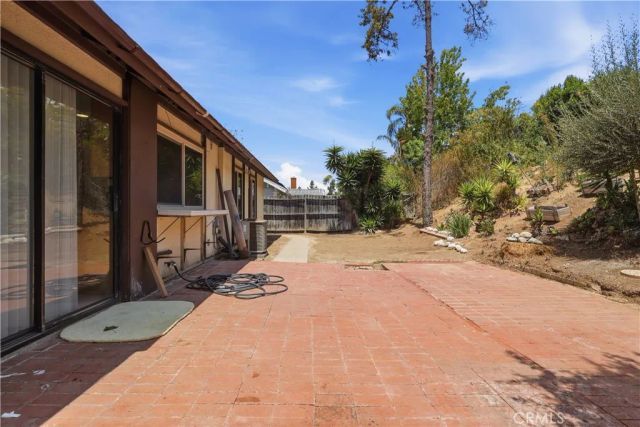 23616 Soresina, Laguna Hills, CA 92653