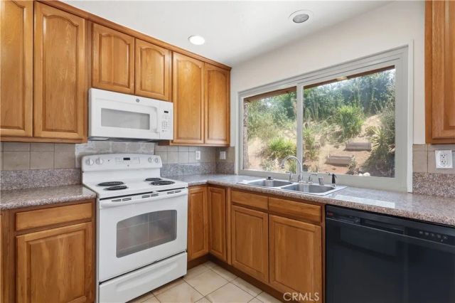 23616 Soresina, Laguna Hills, CA 92653