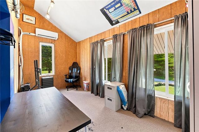 1322 S Kings Highway, Independence, MO 64055