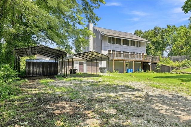 1322 S Kings Highway, Independence, MO 64055