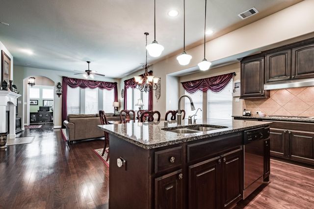 20050 Mitchell Cove Drive, Porter, TX 77365