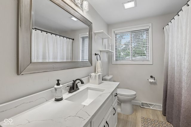 5231 W Edwards Avenue, Indianapolis, IN 46221
